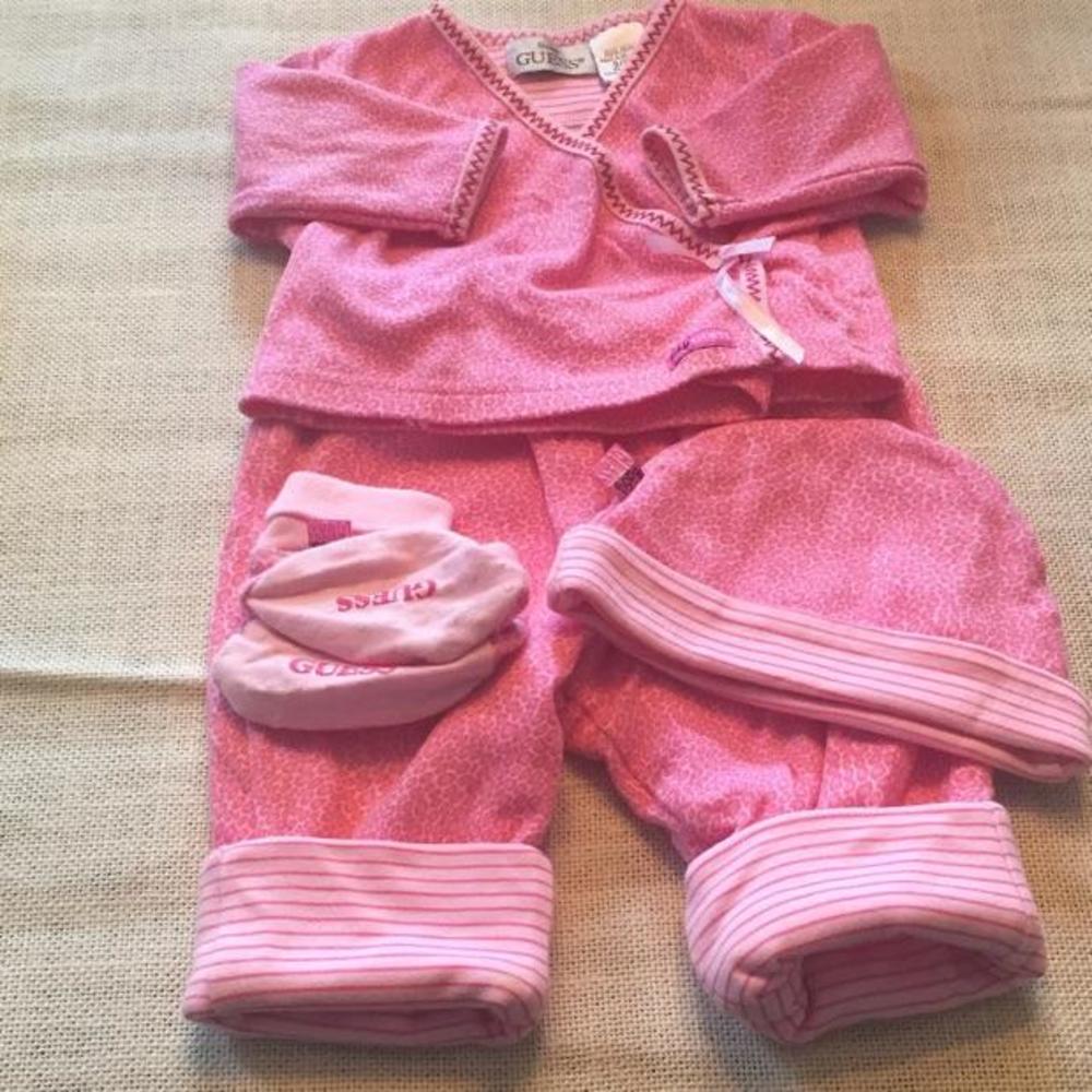 Baby Guess 5pc set 3-6 mths